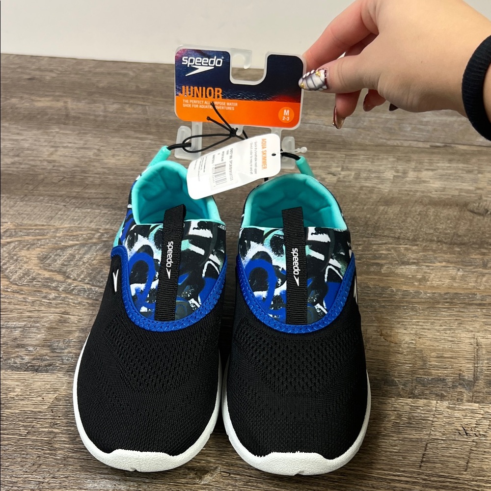 Speedo Junior Aqua Skimmer Water Shoes – Black/Blue (2–3) ( 2 pairs)